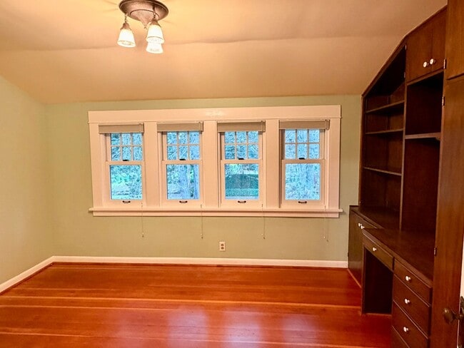 Building Photo - ROJAS