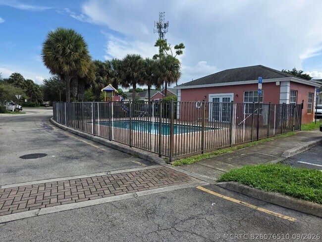 Building Photo - 4204 Coquina Winds Way