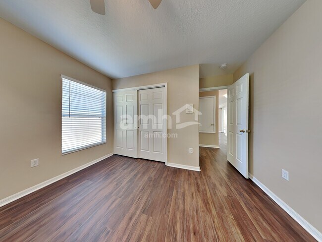 Building Photo - 10414 Boyette Creek Blvd