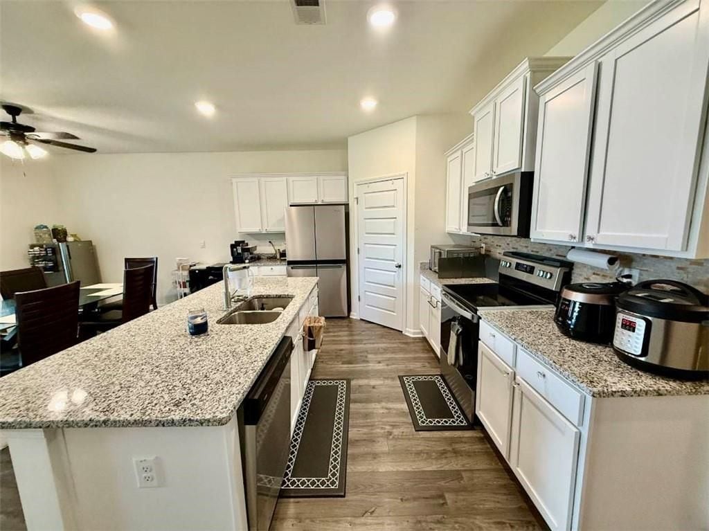 Building Photo - 2015 Waycross Ln