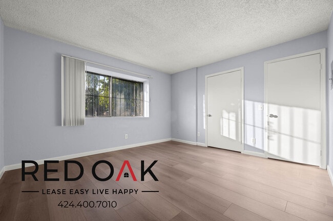 Building Photo - 2448 N Eastern Ave