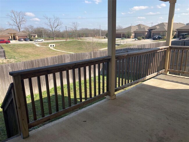 Building Photo - 234 Joanne Lp