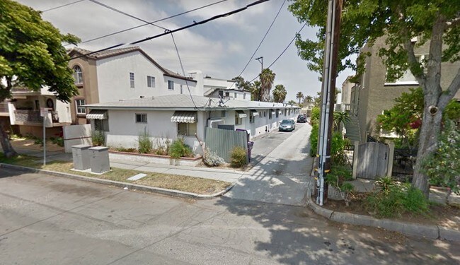 Building Photo - 1024 Loma Ave