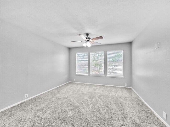 Building Photo - 2826 Feather Green Trail