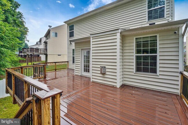 Building Photo - 3461 Eagle Ridge Dr