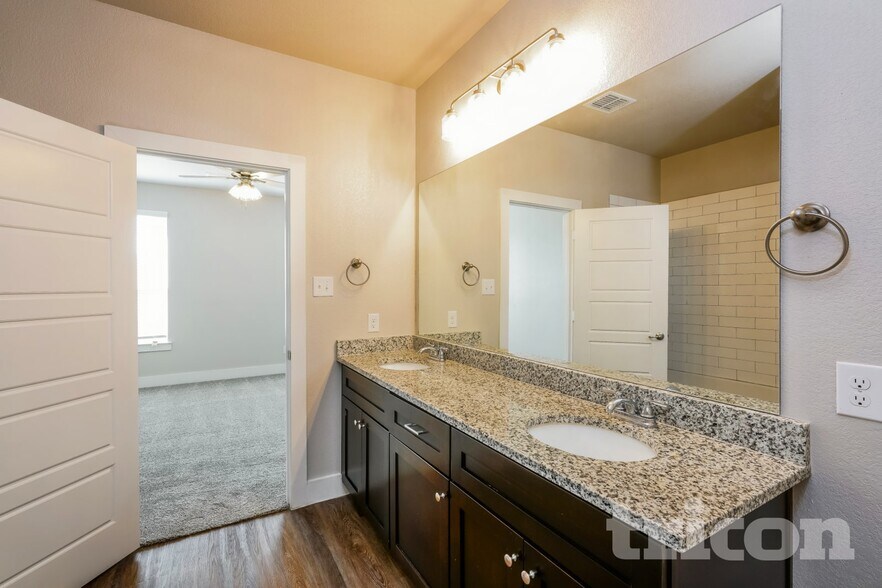 Building Photo - 10106 Ft Brown Trl