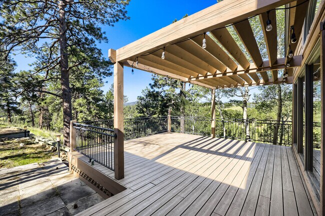 Building Photo - 21648 Mountsfield Dr