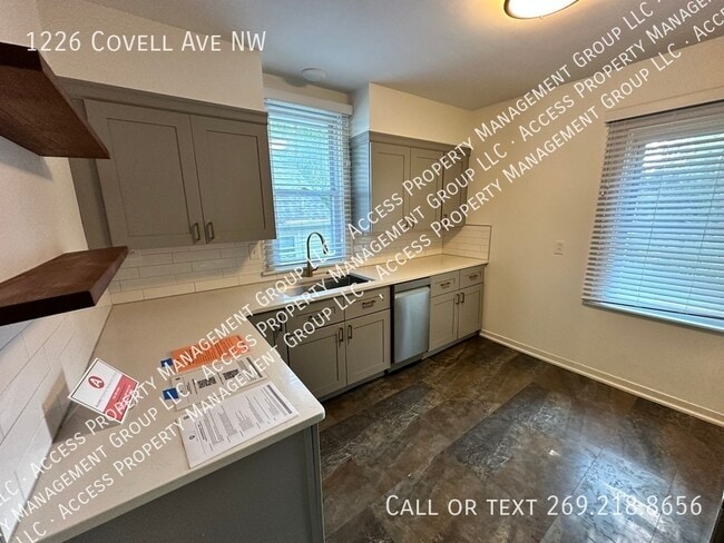 Building Photo - 1226 Covell Ave NW