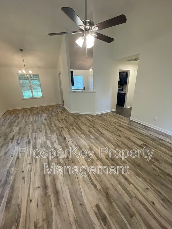 Building Photo - 207 Timber Ridge Dr