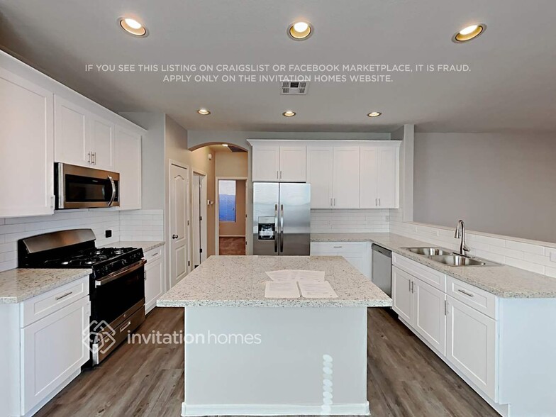 Building Photo - 3636 W White Canyon Rd