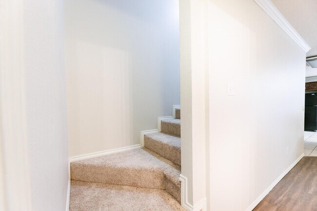 Building Photo - 3102 109th St