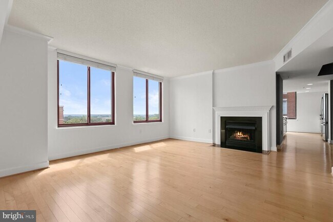 Building Photo - 1205 N Garfield St