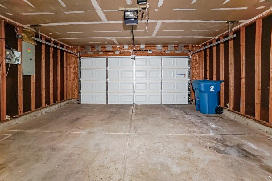 Building Photo - 5323 Melbourne Rd