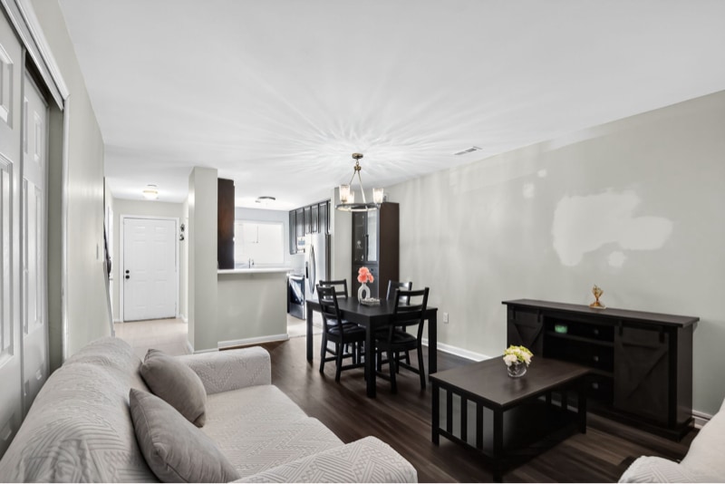 Building Photo - 405 Westminster Ln