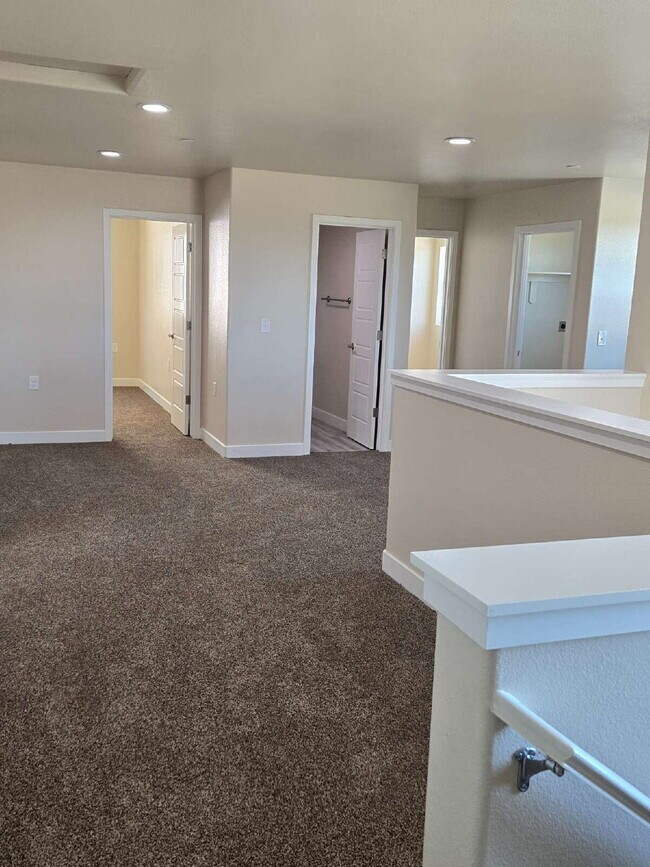 Building Photo - Welcome to an exquisite sanctuary of comfo...