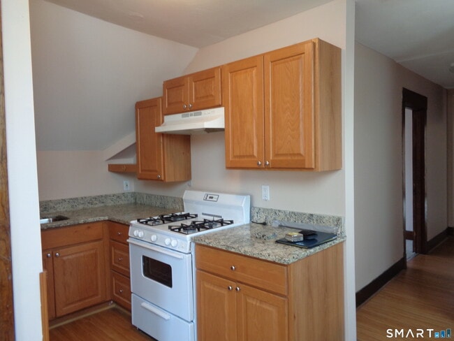 Building Photo - 58 Stuyvesant Ave