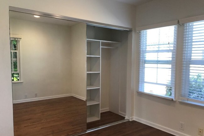 BEDROOM CLOSET CUSTOM SHELVES & BUILT INS - 10878 National Blvd