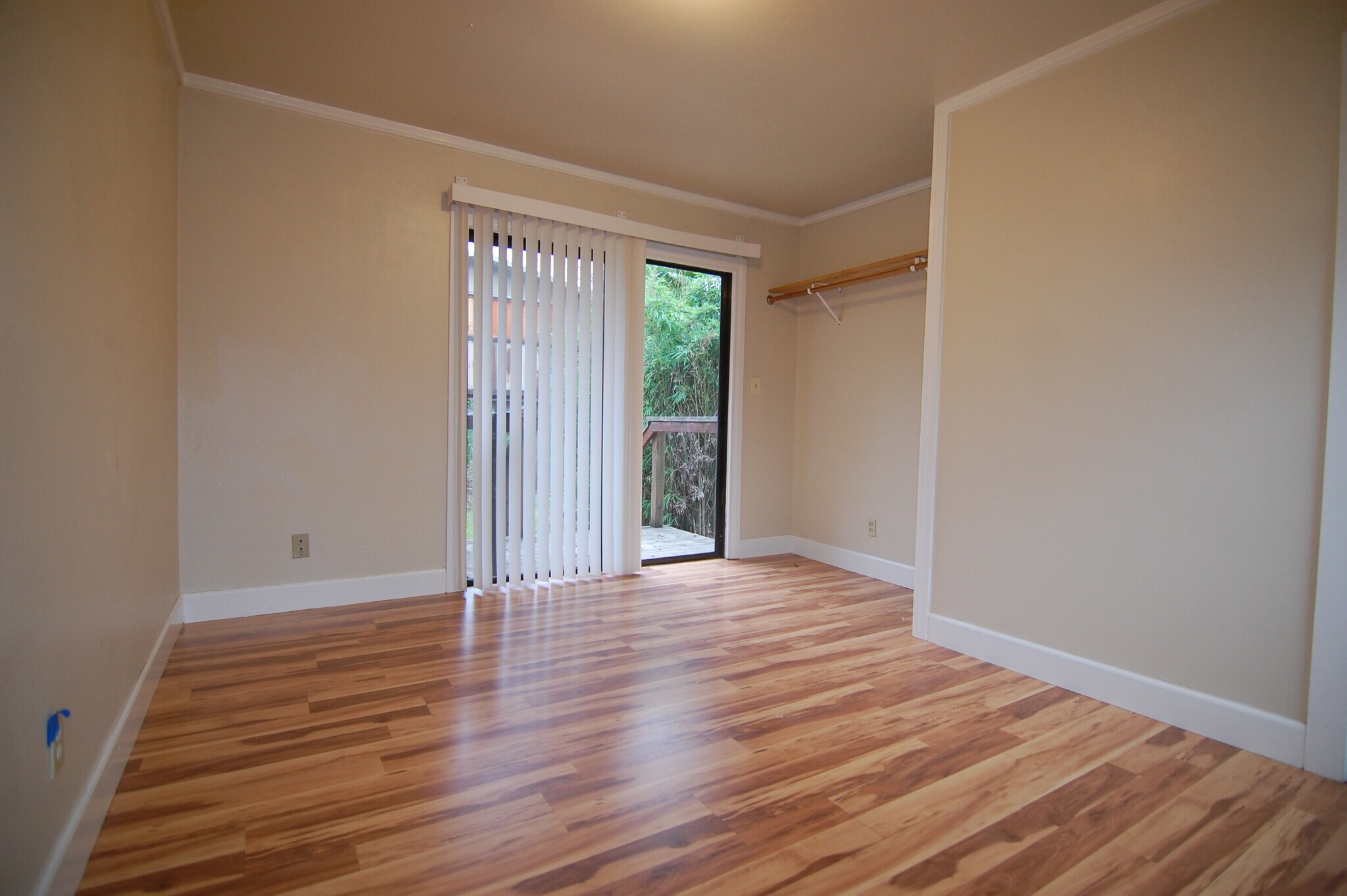 Building Photo - 8492 Trenton Rd