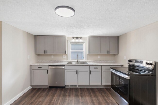 Building Photo - 2100 N Nettleton Ave