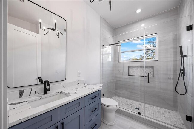 Building Photo - 3601 W Platt St