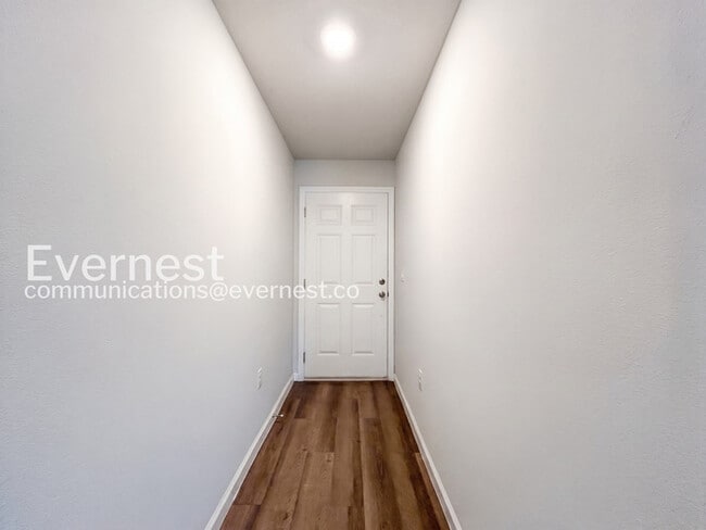 Building Photo - 4 Sea Ship Pl