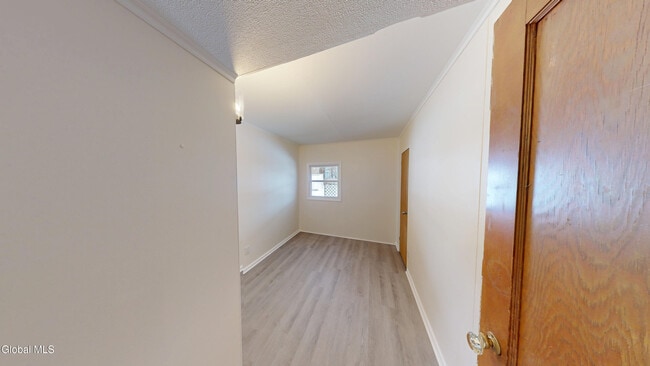 Building Photo - 13 Hawley Ave