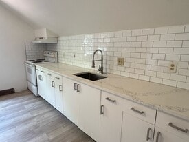 Building Photo - 2299 Harrison Ave