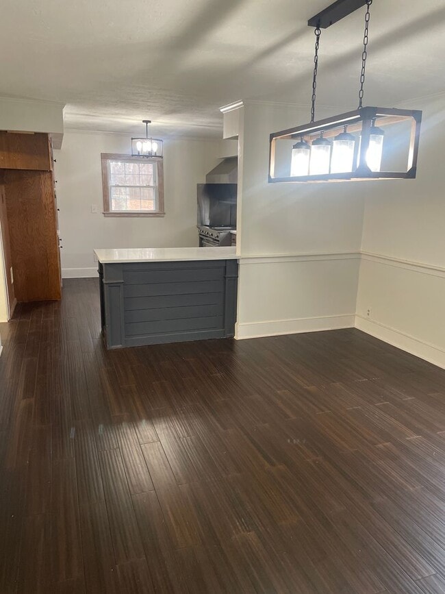 Building Photo - 2812 Kecoughtan Rd