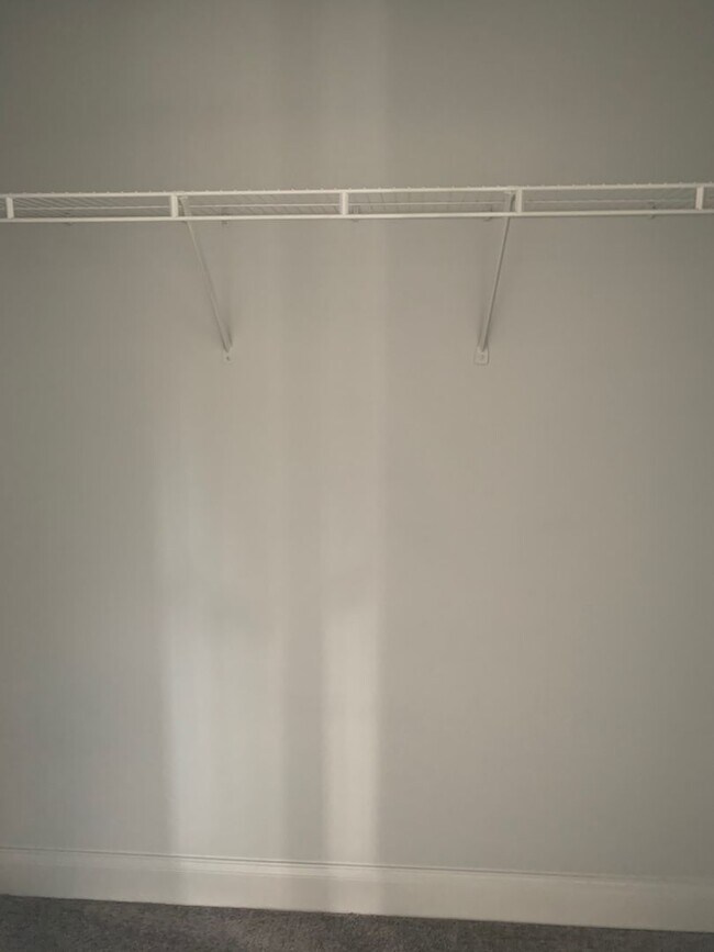 Building Photo - Lovely Eastside Townhome Condo Near Vet School- 3BR/3BATH!