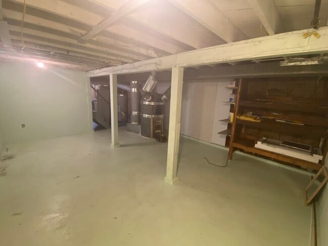 Building Photo - 5708 8th Ave NW