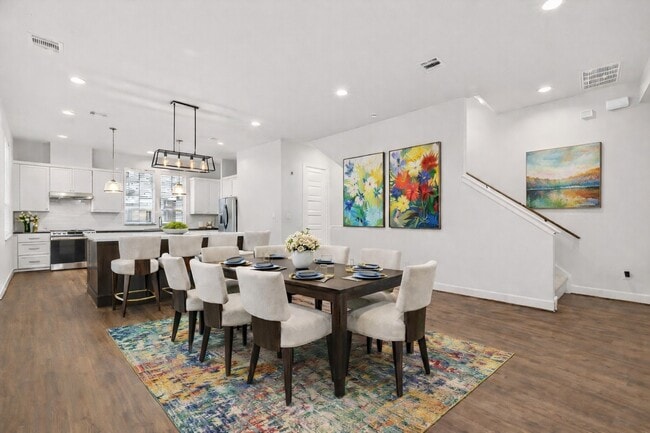 Building Photo - 2712 Grand Fountains Dr