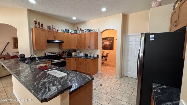 Building Photo - 7870 Olive Grove Ave