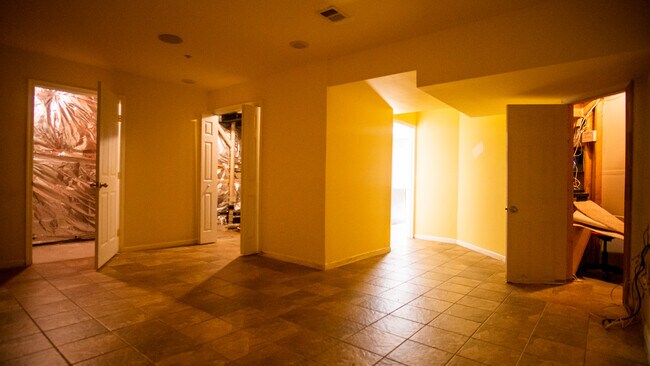 Building Photo - 4302 Stablemere Ct