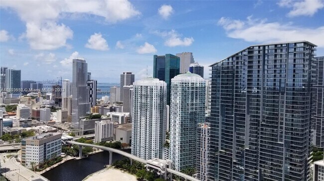 Building Photo - 88 SW 7th St