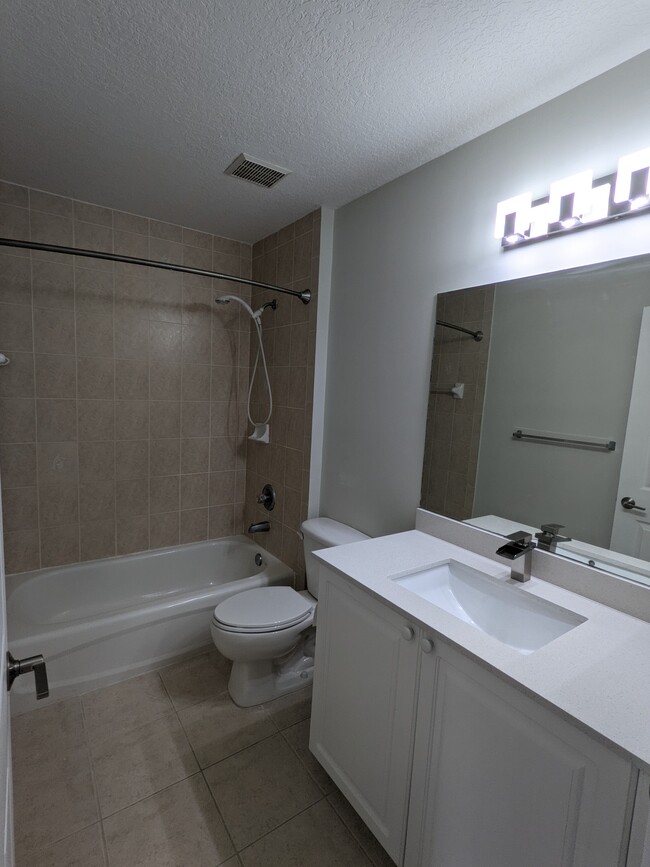 Shared Bathroom 2nd floor - 9150 NW 40th Pl