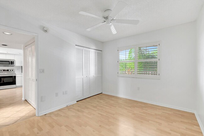 Building Photo - 14096 Huntington Pointe Dr