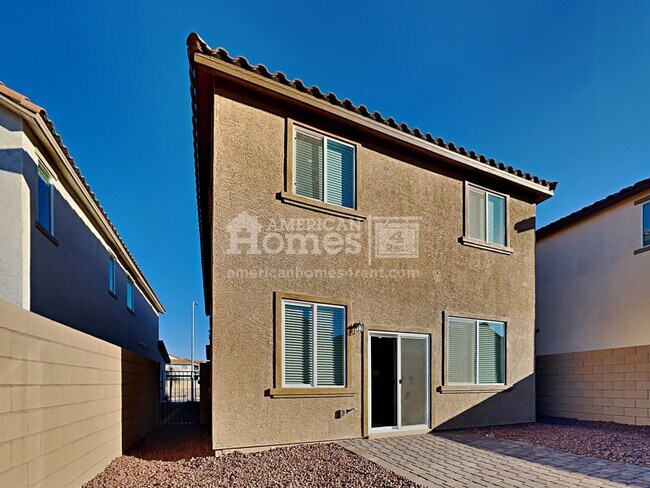 Building Photo - 80 Cabaletta Lane