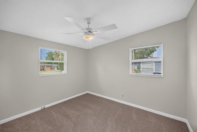 Building Photo - 87 Saratoga Cir S