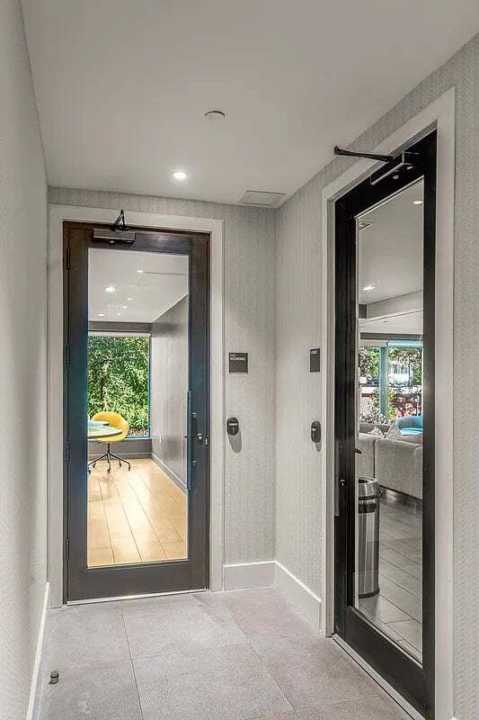 Building Photo - 171 Chrystie St