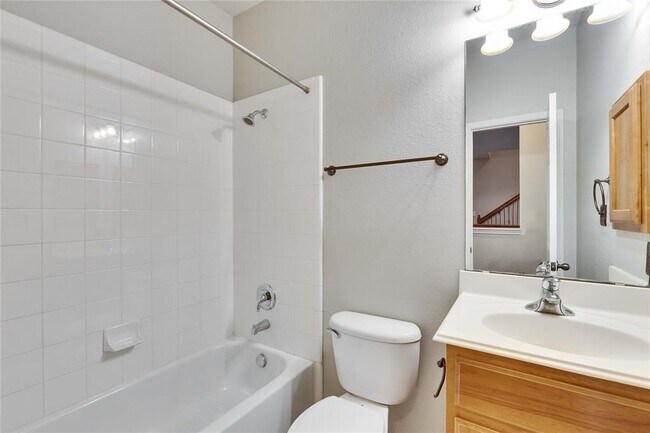 Building Photo - 7017 Via Dono Dr