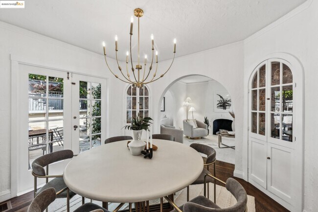 Building Photo - 95 Alvarado Pl