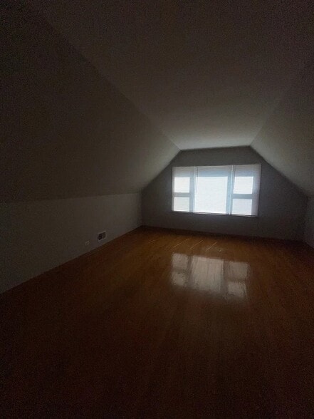 Building Photo - 5530 N Major Ave