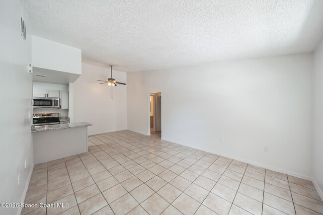 Building Photo - 422 Thor Ave SE