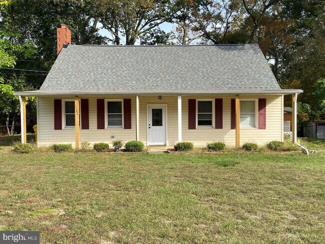 Building Photo - 1342 Edna Rd