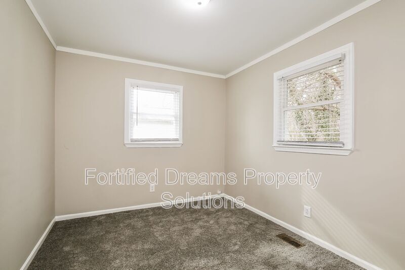 Building Photo - 401 Hobson St