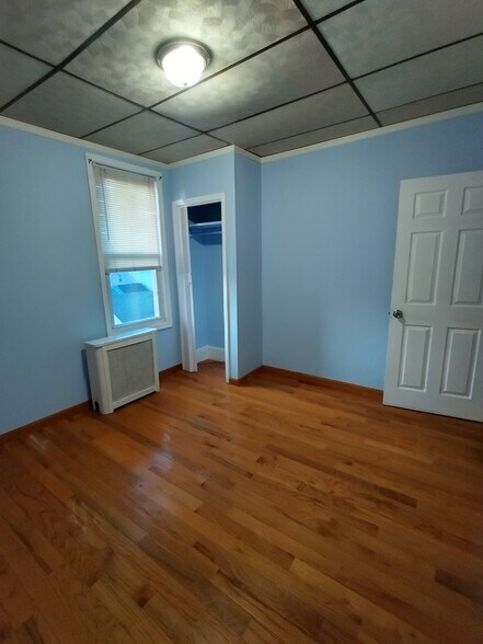 Building Photo - 29 Parkview Ave