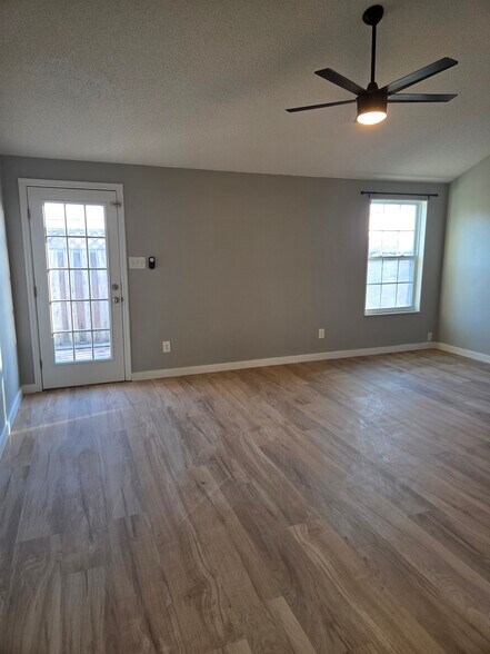 Building Photo - 8022 Intervale Way