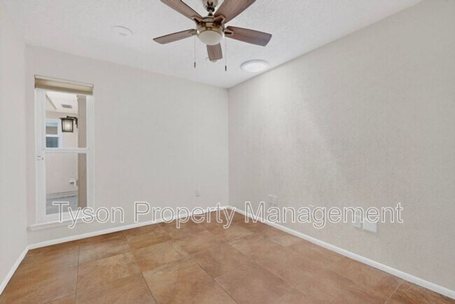 Building Photo - 8301 Cherry Hills Dr NE