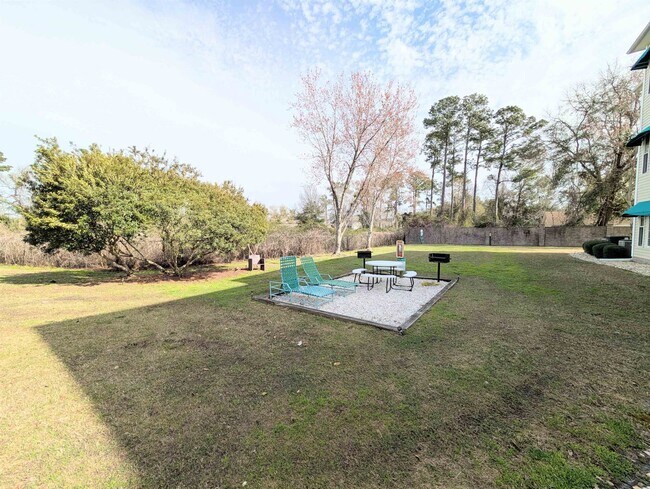 Building Photo - 9754 Leyland Dr