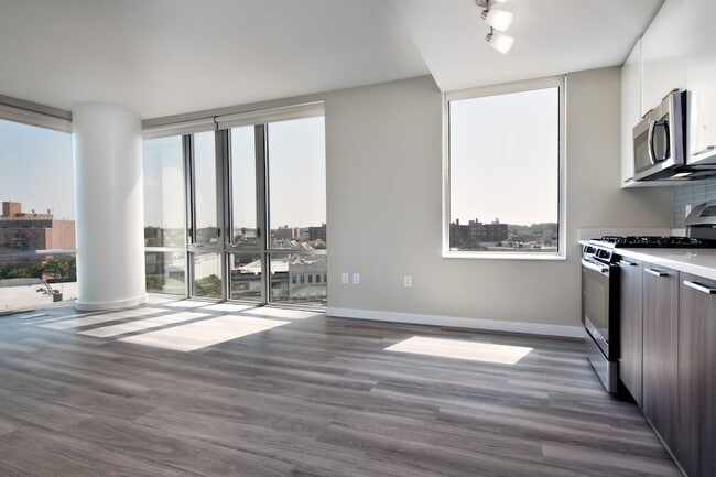 Building Photo - 1524 Sheepshead Bay Rd